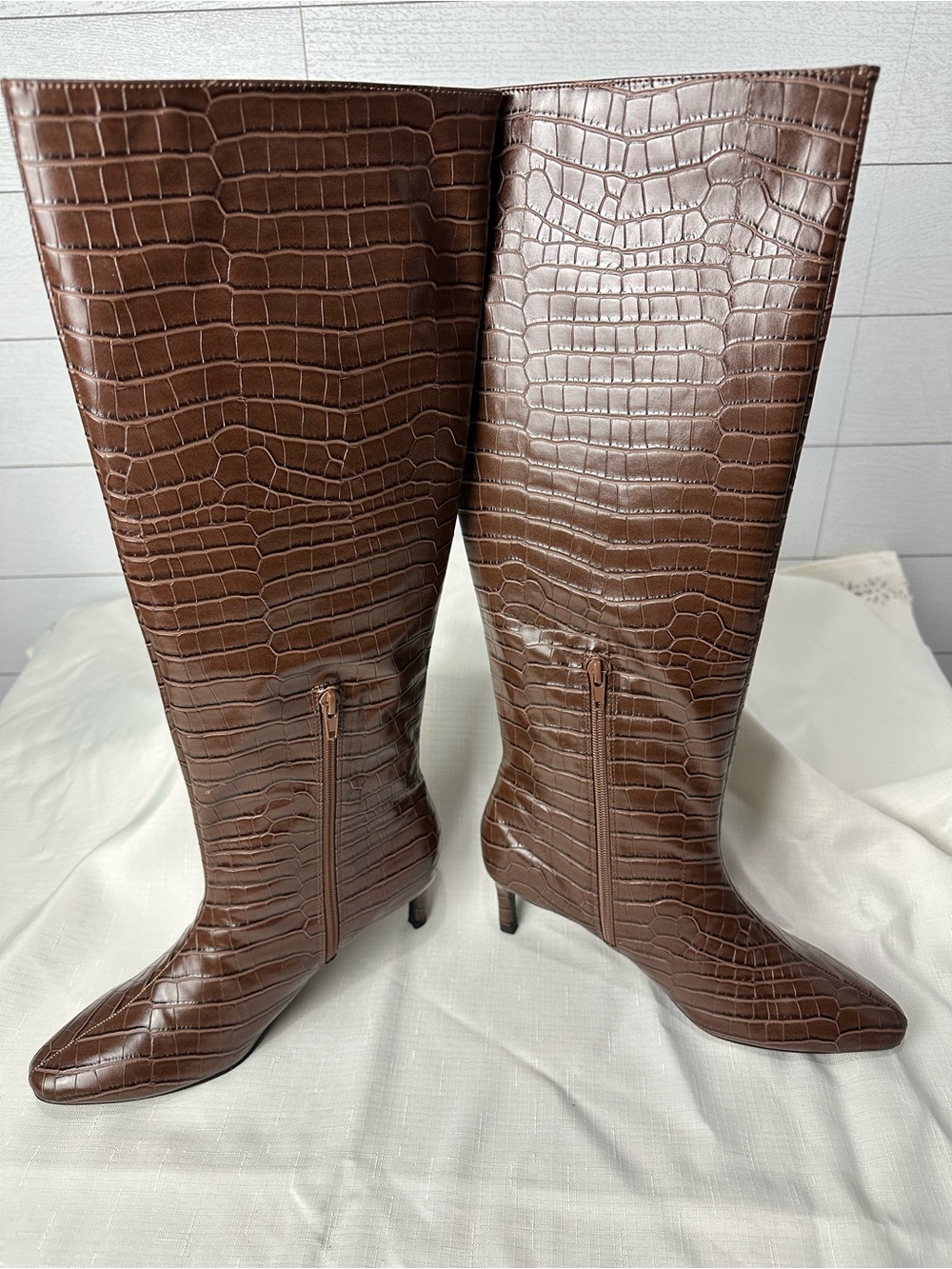 Lulu’s Brown Roger Boots Size 6.5